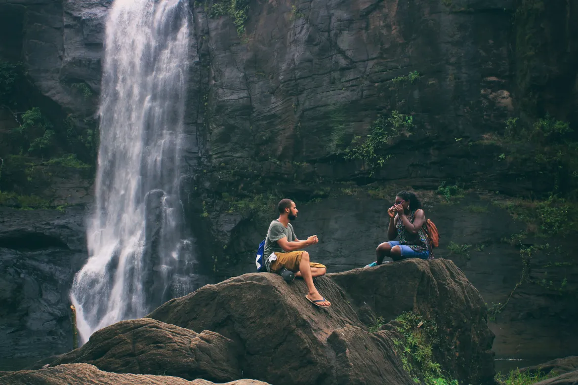 Munnar Honeymoon Packages